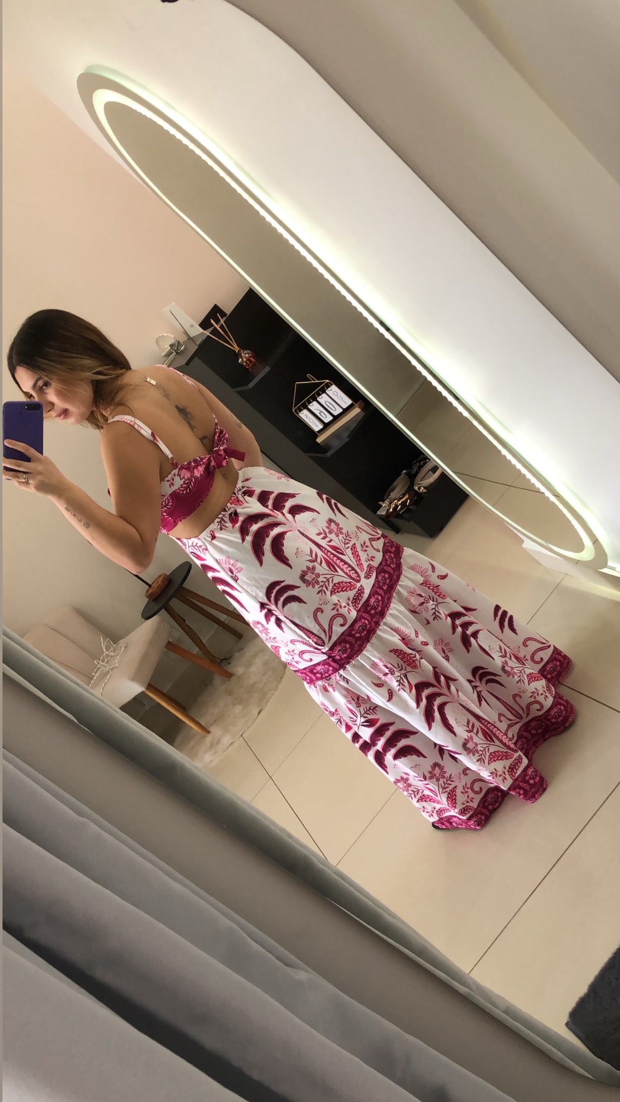 Vestido Longo Rosa Estampado com Detalhe de Estrela - U