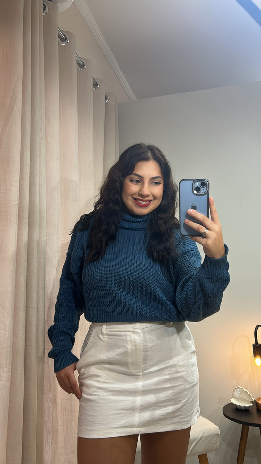 Blusa cropped de tricô canelado com gola alta- Azul