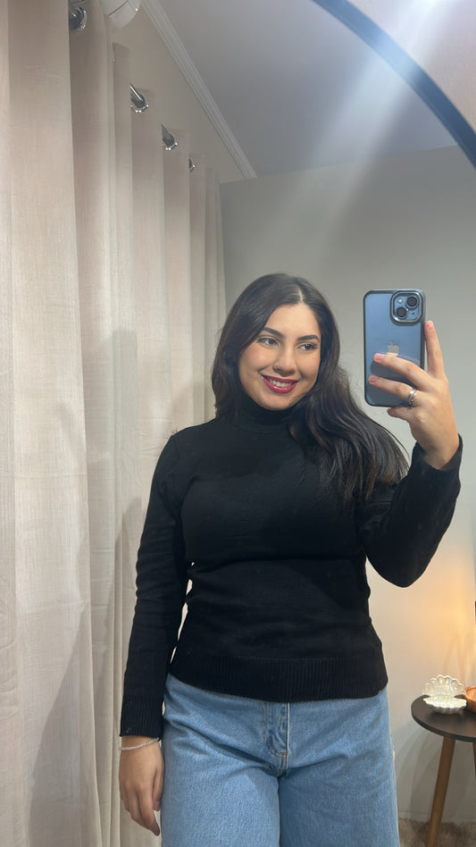 Blusa Cacharrel Gola Alta Poliester - Preto