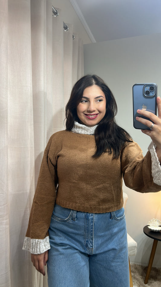Blusa Peluciada Dupla Gola – Caramelo com Off White