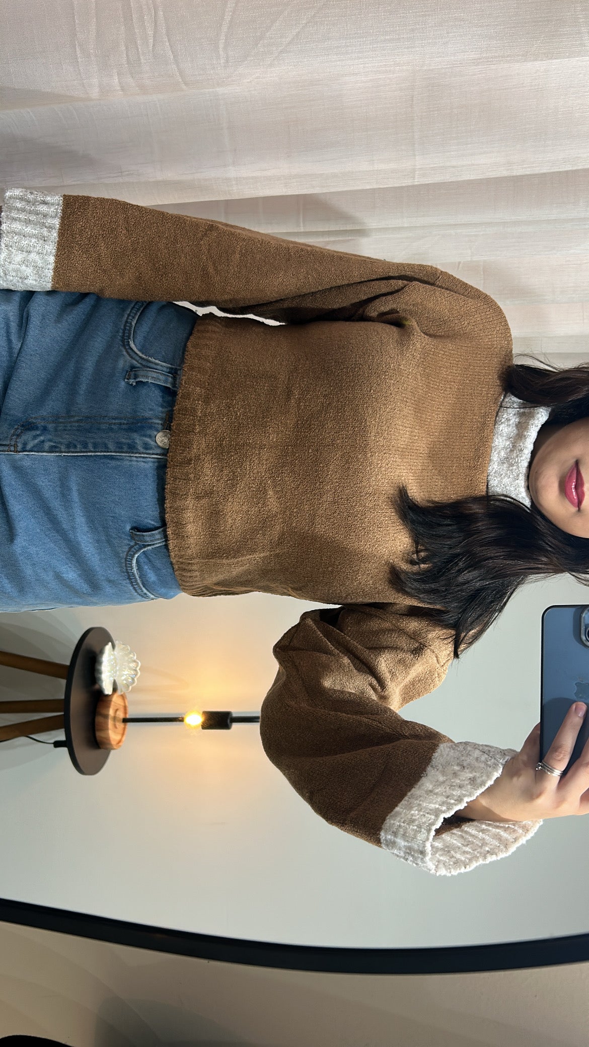 Blusa Peluciada Dupla Gola – Caramelo com Off White