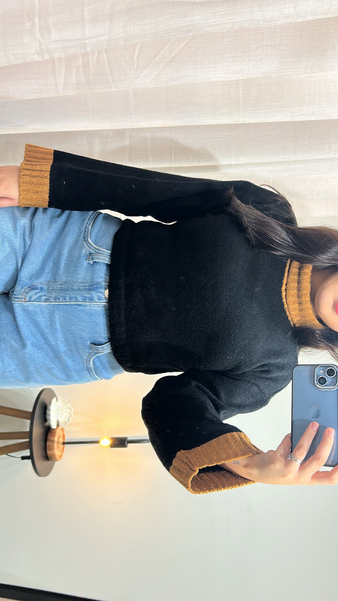 Blusa Peluciada Gola Dupla – Preta  Caramelo