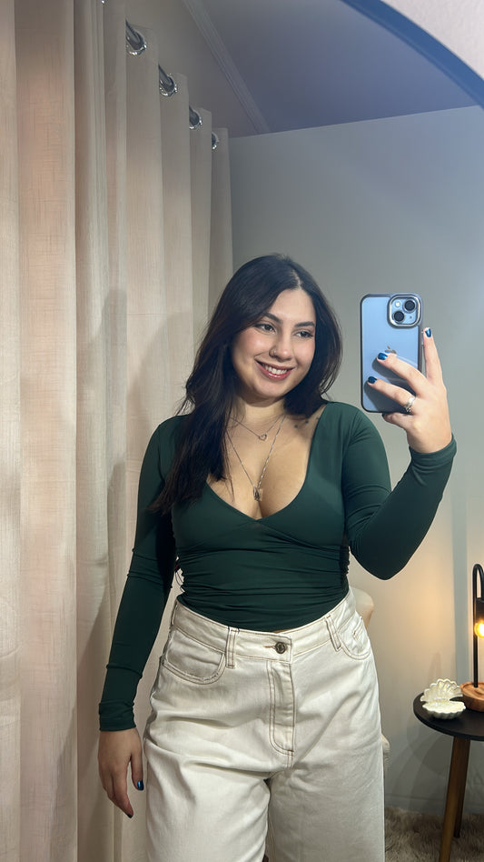 Cropped Manga Longa em Poliamida com Decote Profundo - Verde Militar