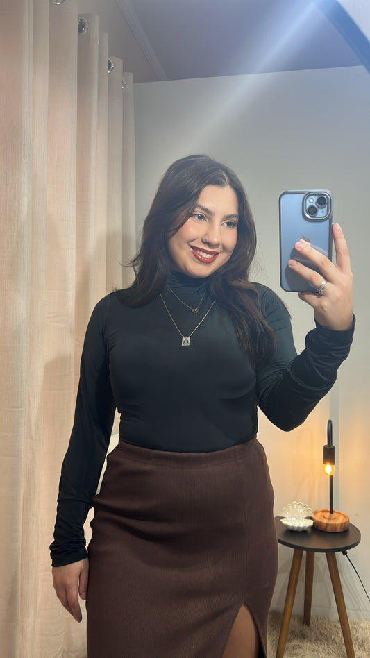 Blusa Gola Alta em Poliamida – Preto