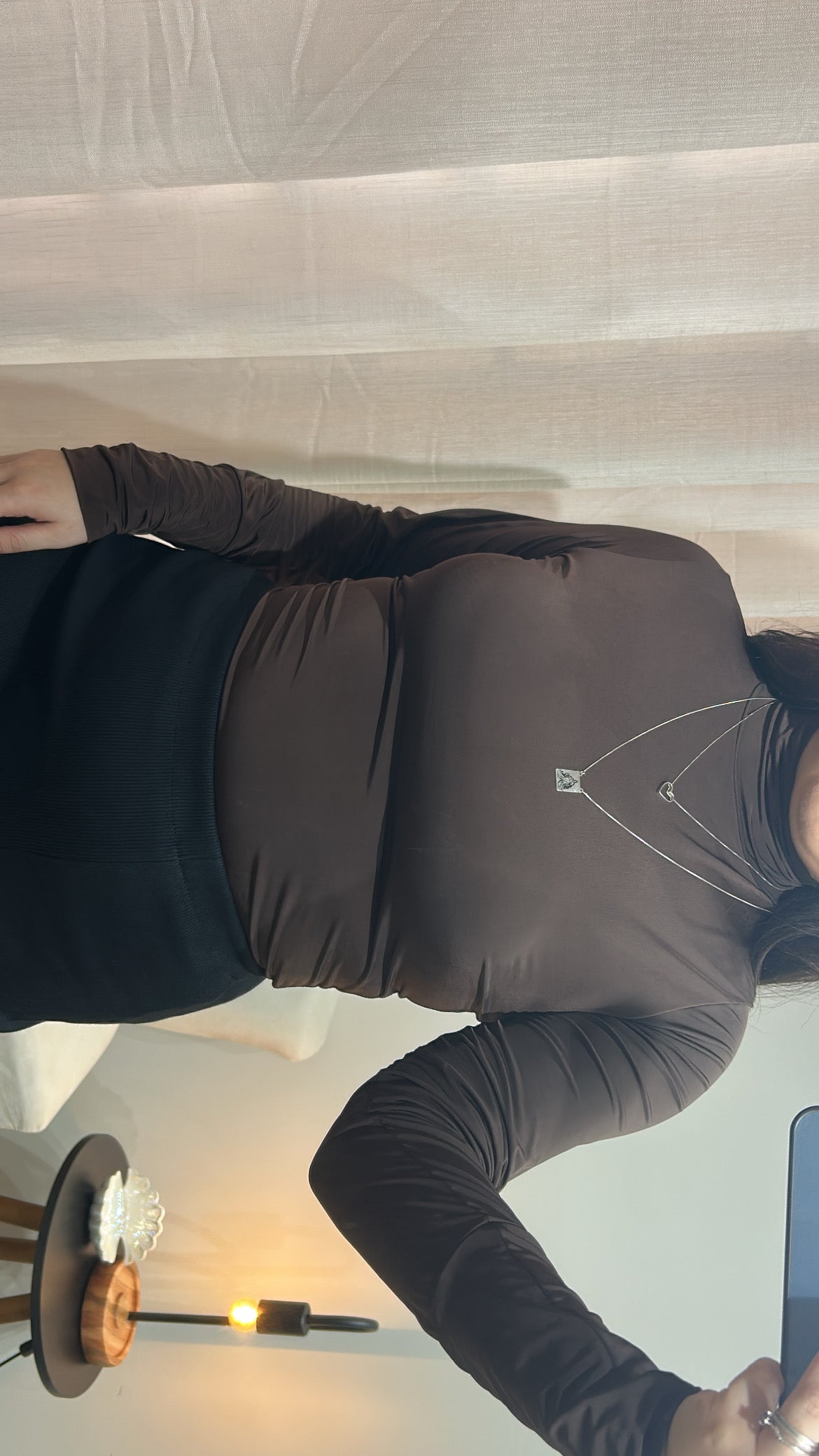 Blusa Gola Alta em Poliamida – Marrom